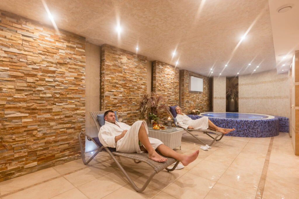 Šeima poilsiauja Cipolino SPA zonoje Palangoje